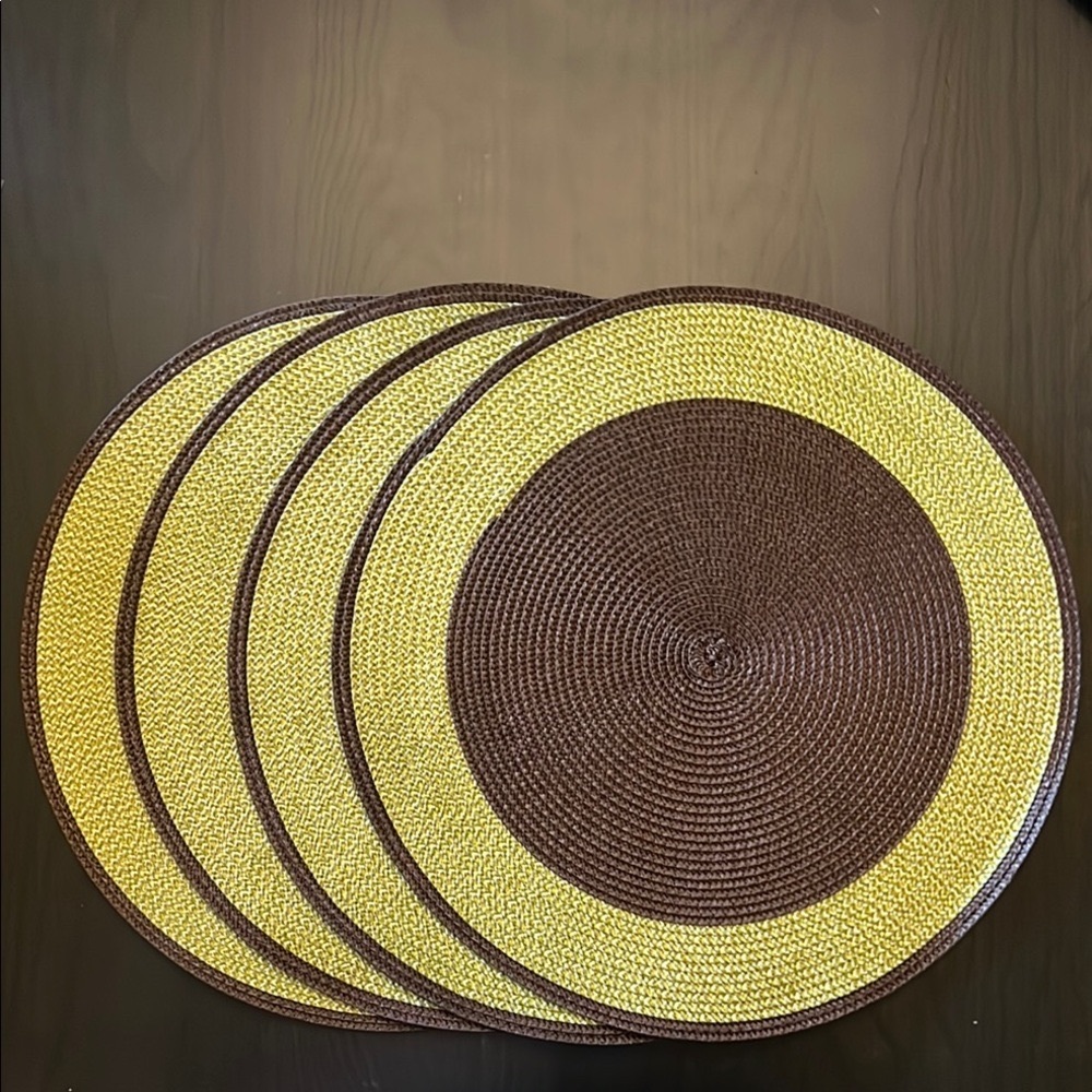 Set of 4 Round 15” diameter heat resistant Placemats - brown and green